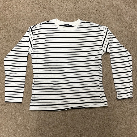 Zara Tops - Zara women black and white stripe long sleeve tee. Small